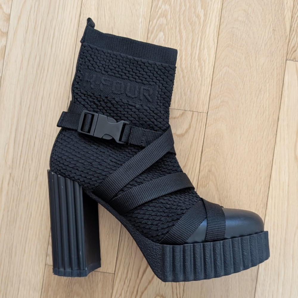 Chunky Black Heeled Sock Boots with Platform